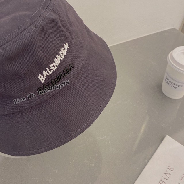 Balenciaga專櫃新款巴黎世家漁夫帽帆布帽男女通用款 mmyj3352